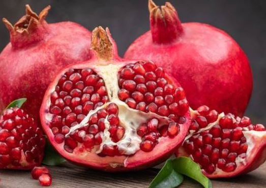 healthy fruits - pomegranate