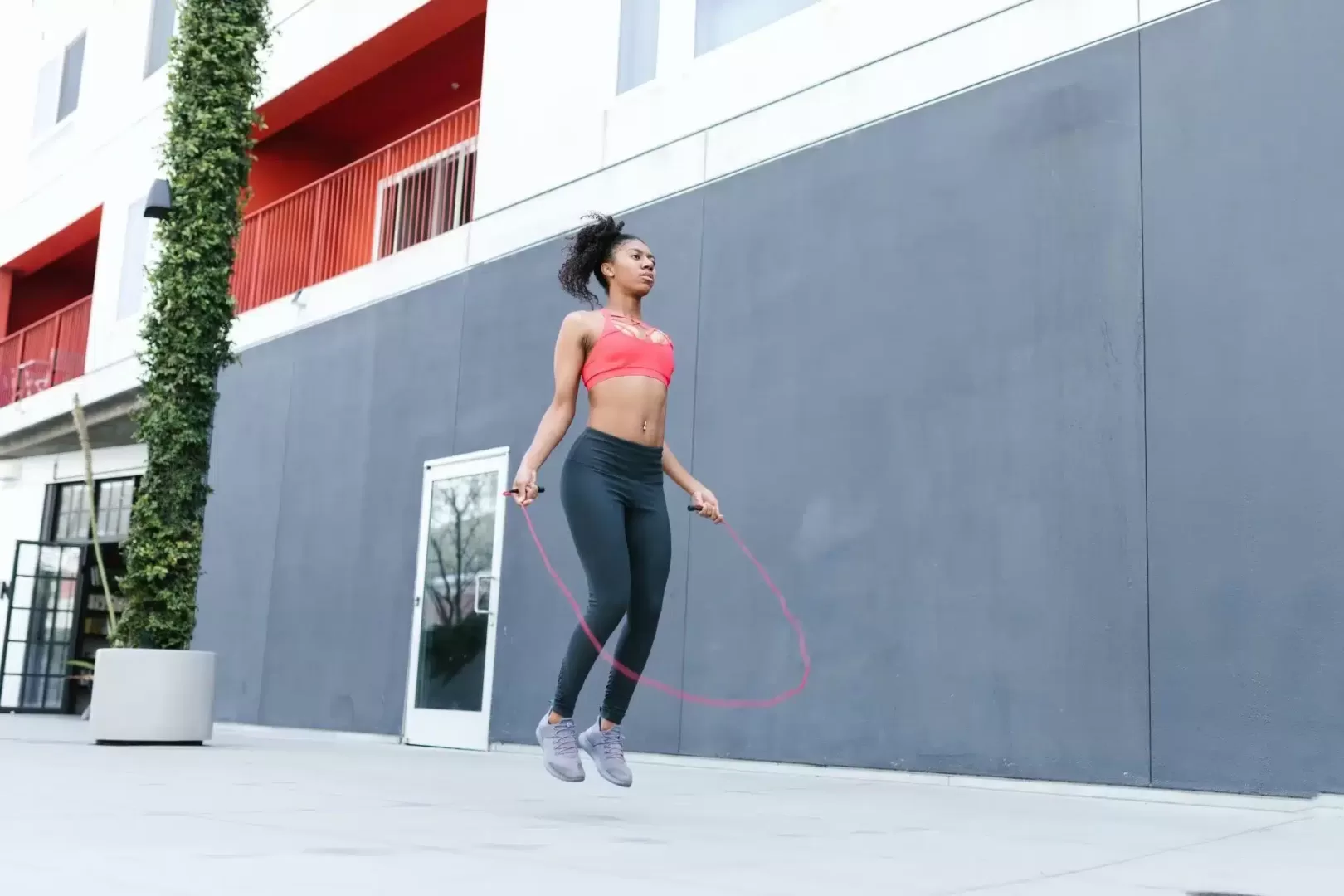 Fitness Exercise - jumping - rope skipping - loose the weight - How to Get in Shape