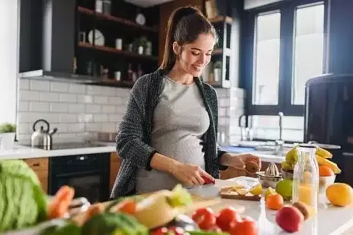 pregnancy nutrition - health care - sore throat
