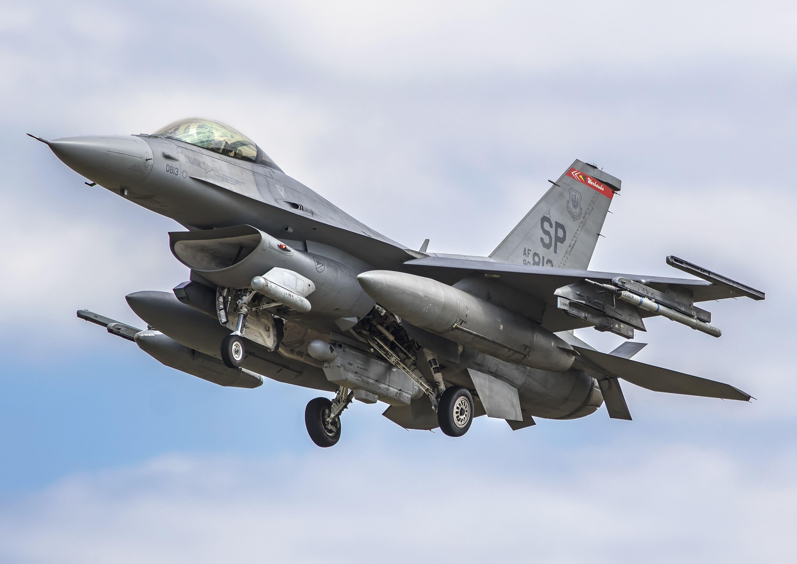 F-16 Fighting Falcon Cutting-Edge Aircrafts